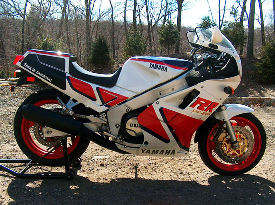 1987 Yamaha FZR750RT (white)