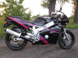 1991 Yamaha FZR600 (black)