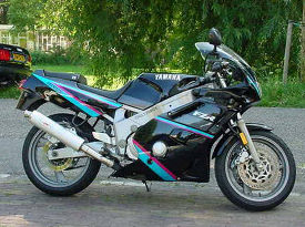 1992 Yamaha FZR600 (black)