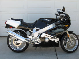 1998 / 1999 Yamaha FZR600 (black)